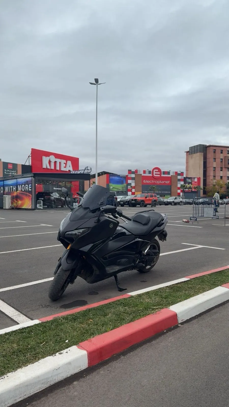 Yamaha TMAX 560 2025